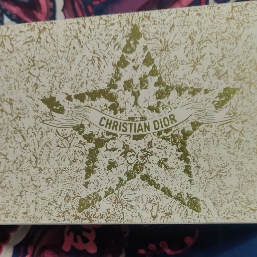 Dior Gold Star Cosmetic Bag – Limited Edition – NWT – Holiday Collector